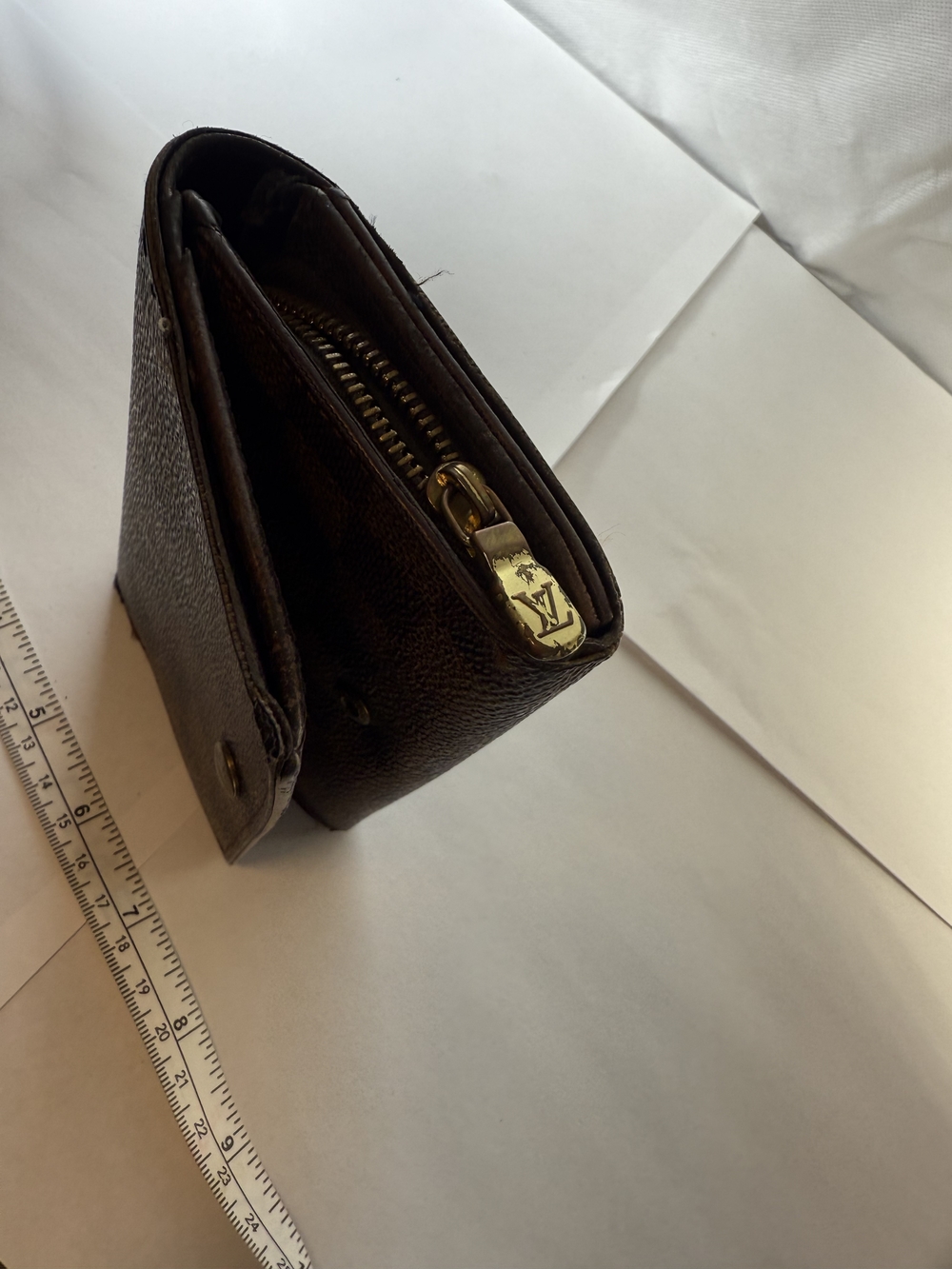 Louis Vuitton Sarah Monogram Zip Wallet - Picture 5 of 16